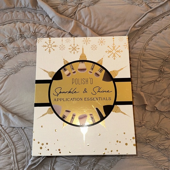 Ulta new in box beauty holiday cosmetic brush kit Polish’d sparkle and shine - Picture 3 of 8